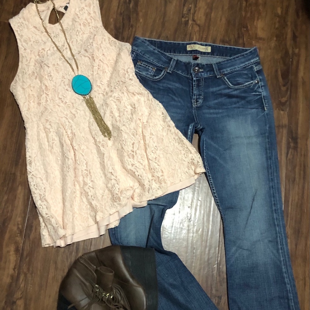 Buckle Bellbottom Flare Jeans & Lace Tunic